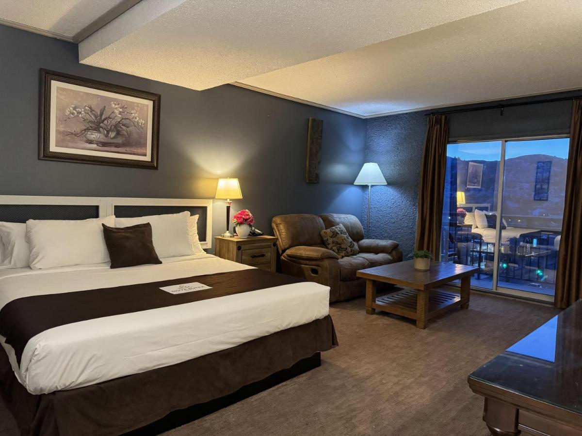 Divya Sutra Plaza And Conference Centre, Vernon, Bc Экстерьер фото